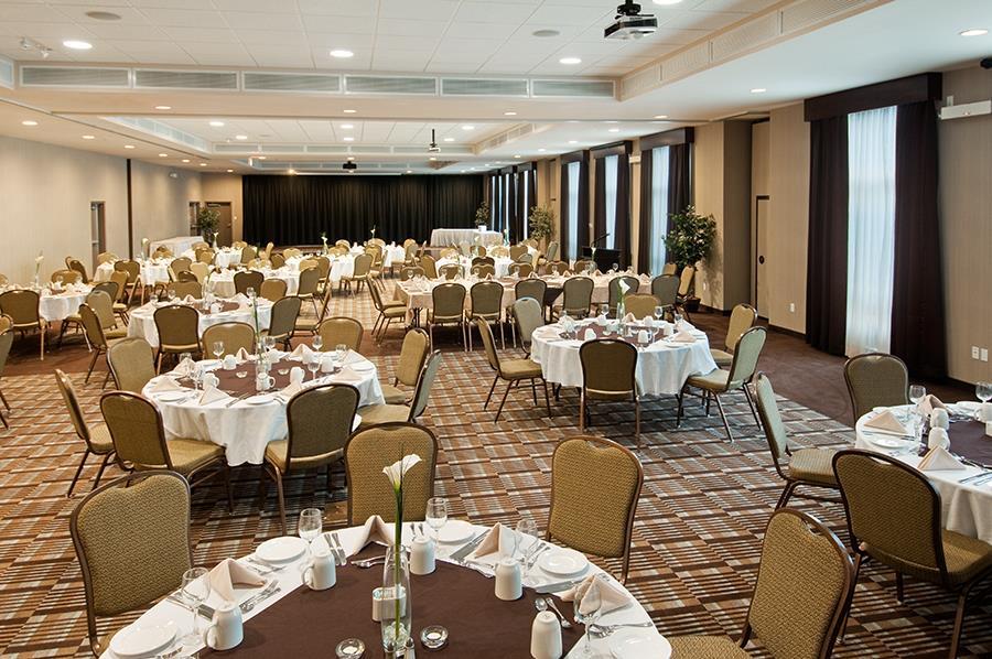 Best Western Plus Dartmouth Hotel & Suites Restoran fotoğraf